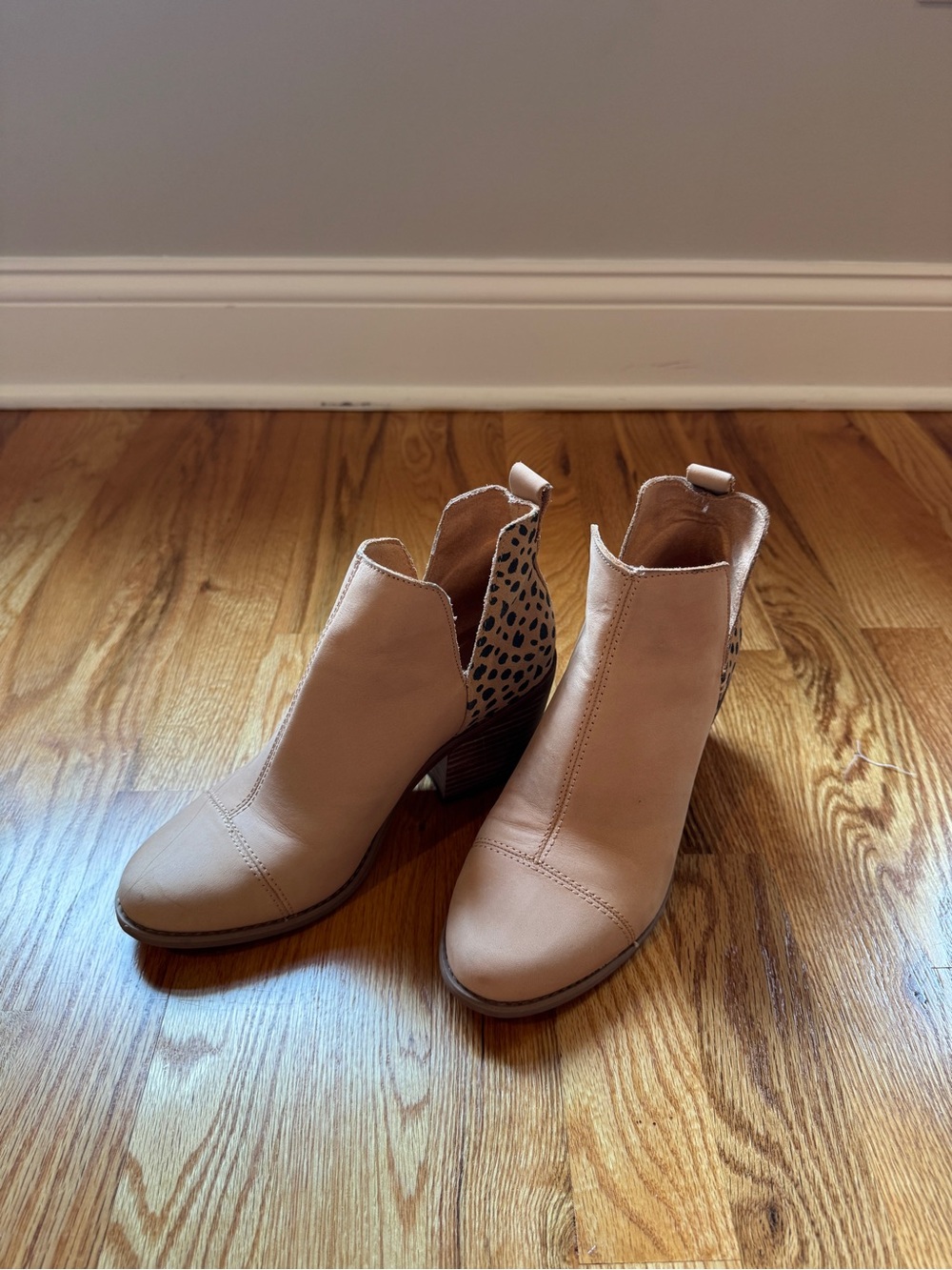 TOMS Women's Beige Ankle Booties with Leopard Accent